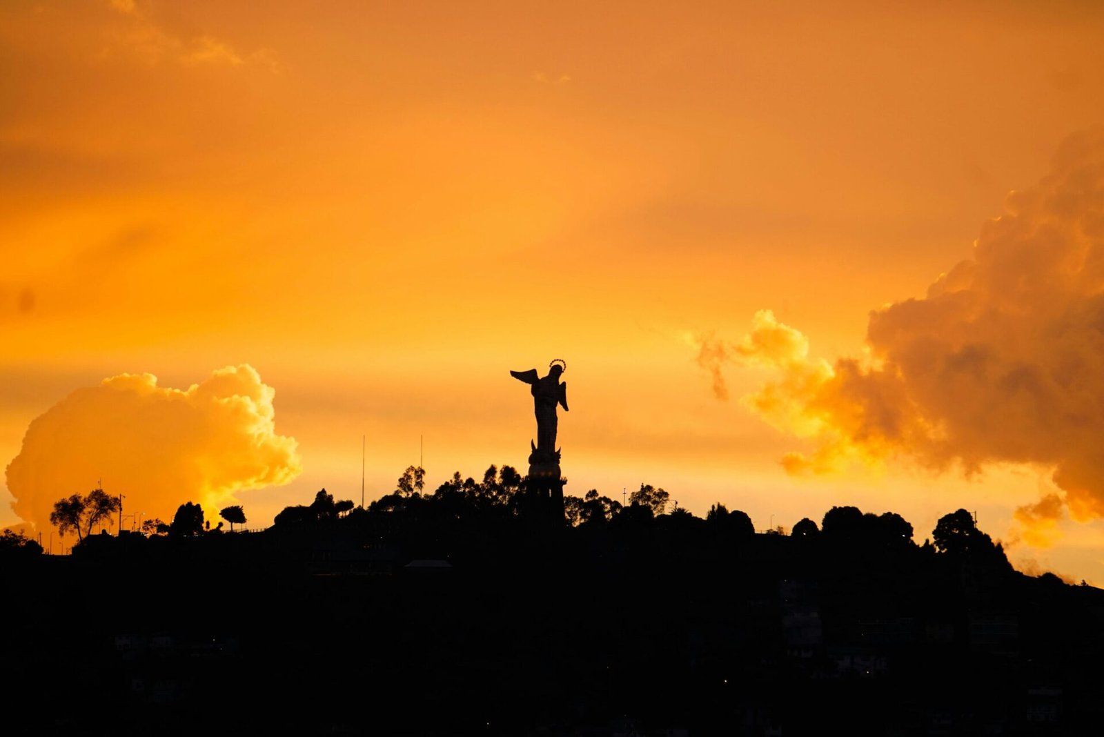 walking-tour-in-quito-ecuador